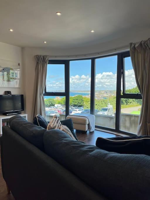 2Bed With Pool & Sea View Apartment Newquay  Luaran gambar