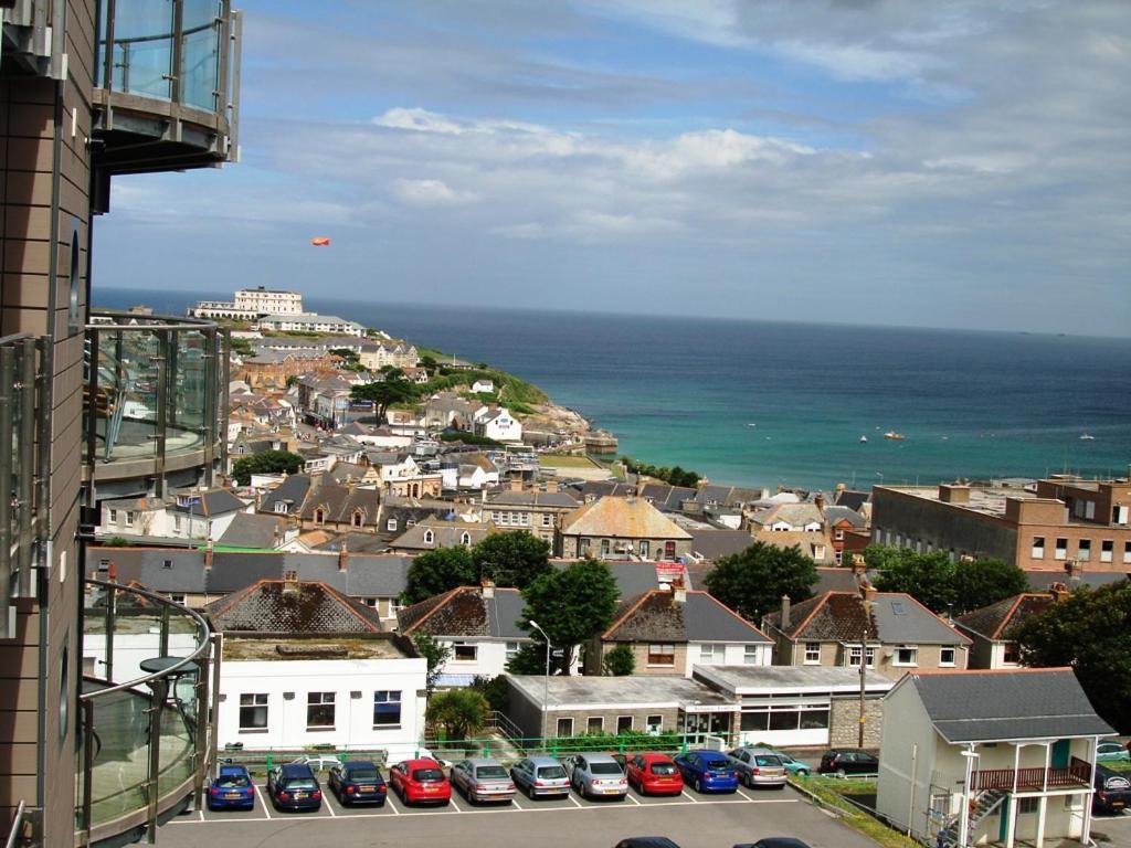 2Bed With Pool & Sea View Apartment Newquay  Luaran gambar