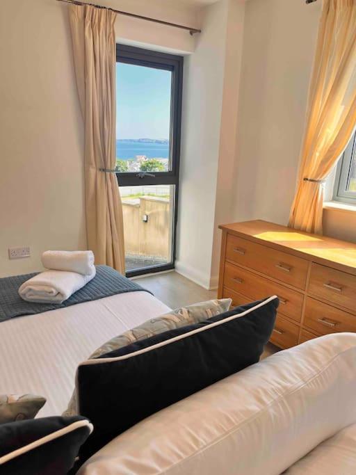 2Bed With Pool & Sea View Apartment Newquay  Luaran gambar