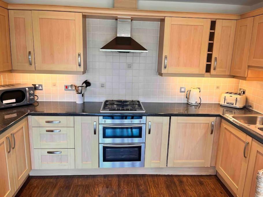 2Bed With Pool & Sea View Apartment Newquay  Luaran gambar